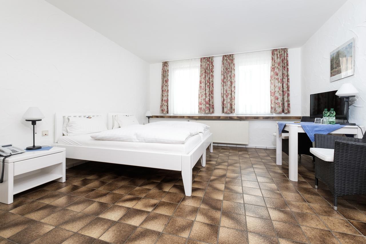 Hotel Garni Jacobs Bonn Bagian luar foto