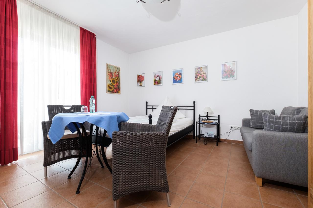 Hotel Garni Jacobs Bonn Bagian luar foto