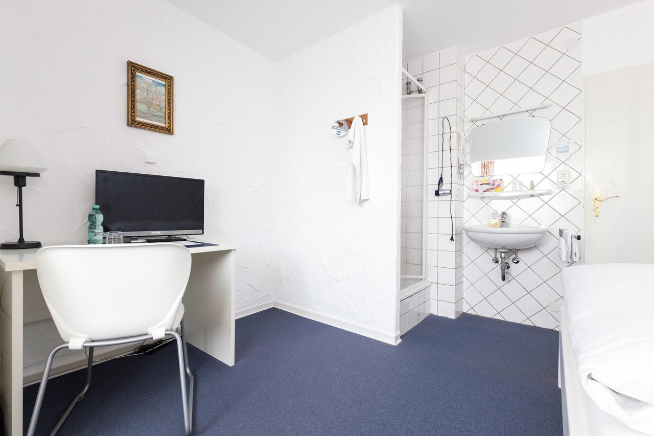 Hotel Garni Jacobs Bonn Bagian luar foto