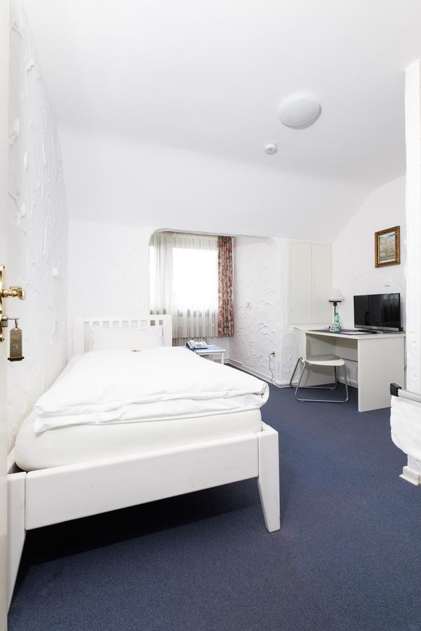 Hotel Garni Jacobs Bonn Bagian luar foto